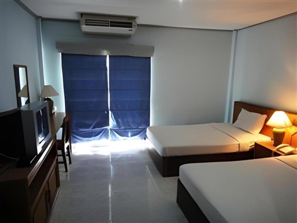 เกษมการ์เดน โฮเต็ล สุรินทร์ Hotel Ban Nong Tao ภายนอก รูปภาพ