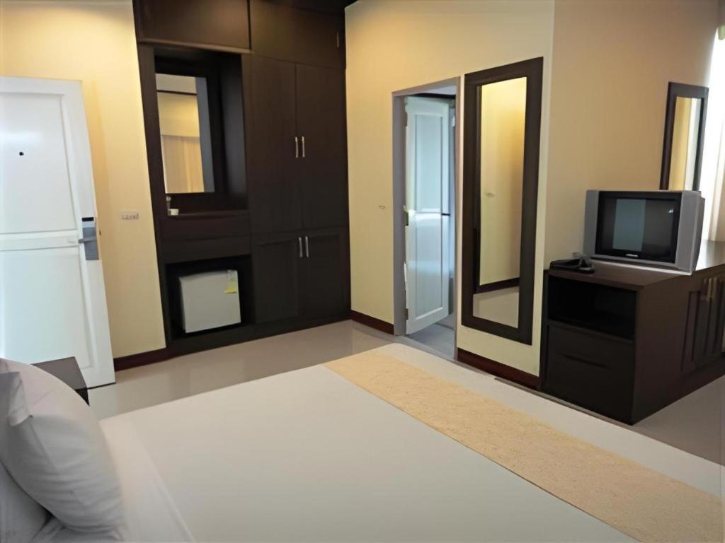เกษมการ์เดน โฮเต็ล สุรินทร์ Hotel Ban Nong Tao ภายนอก รูปภาพ