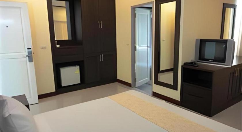 เกษมการ์เดน โฮเต็ล สุรินทร์ Hotel Ban Nong Tao ภายนอก รูปภาพ