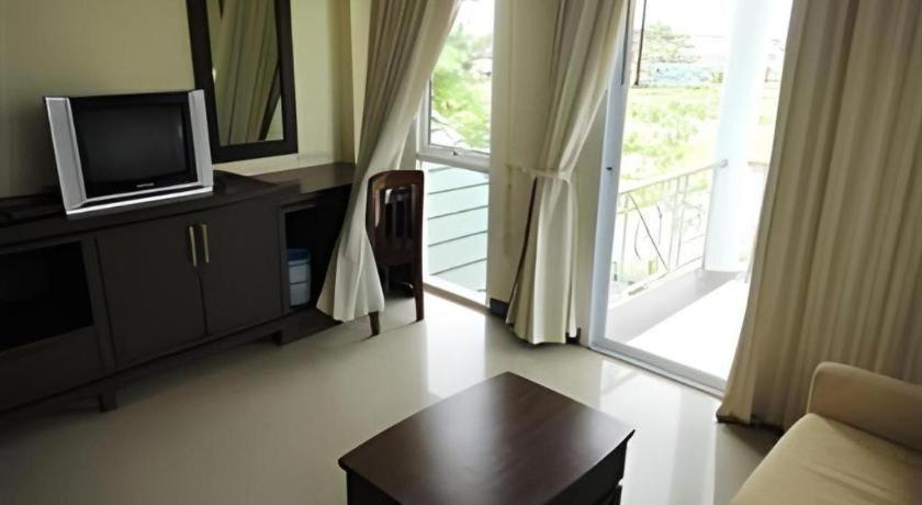 เกษมการ์เดน โฮเต็ล สุรินทร์ Hotel Ban Nong Tao ภายนอก รูปภาพ