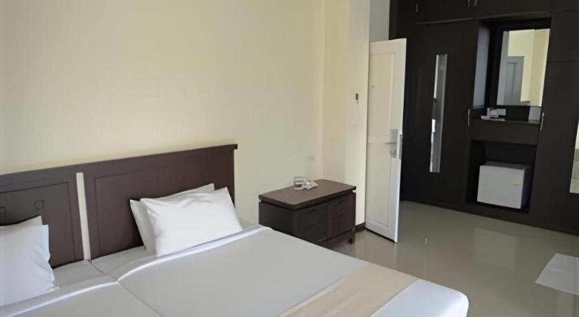 เกษมการ์เดน โฮเต็ล สุรินทร์ Hotel Ban Nong Tao ภายนอก รูปภาพ