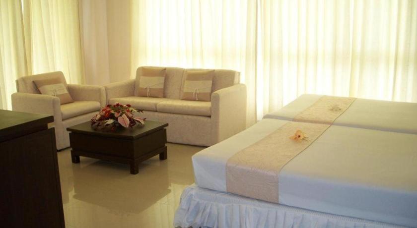 เกษมการ์เดน โฮเต็ล สุรินทร์ Hotel Ban Nong Tao ภายนอก รูปภาพ