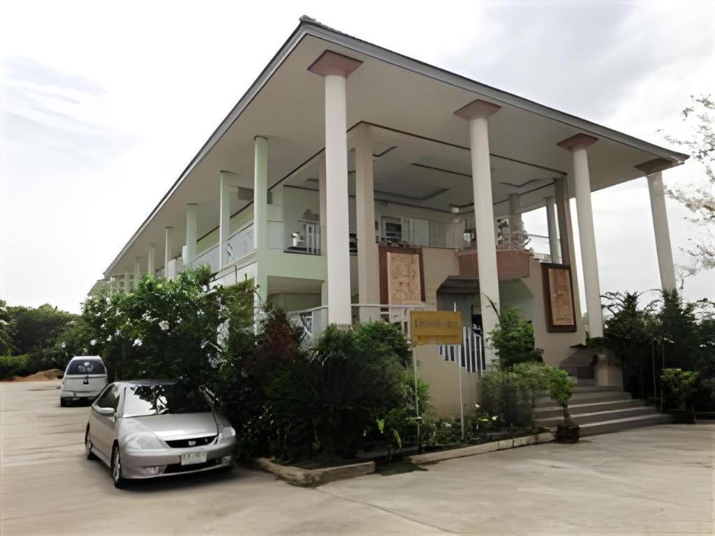 เกษมการ์เดน โฮเต็ล สุรินทร์ Hotel Ban Nong Tao ภายนอก รูปภาพ