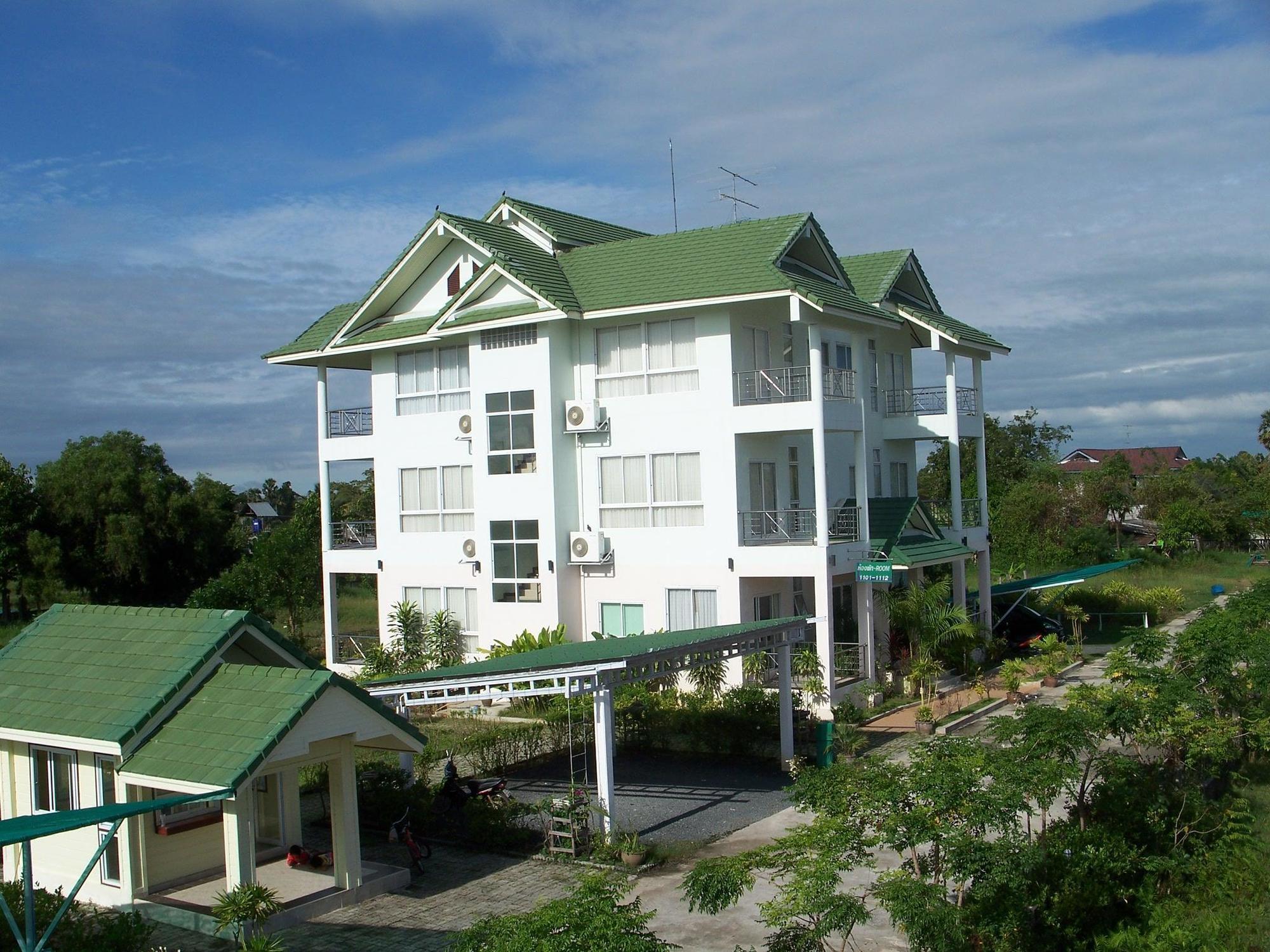 เกษมการ์เดน โฮเต็ล สุรินทร์ Hotel Ban Nong Tao ภายนอก รูปภาพ